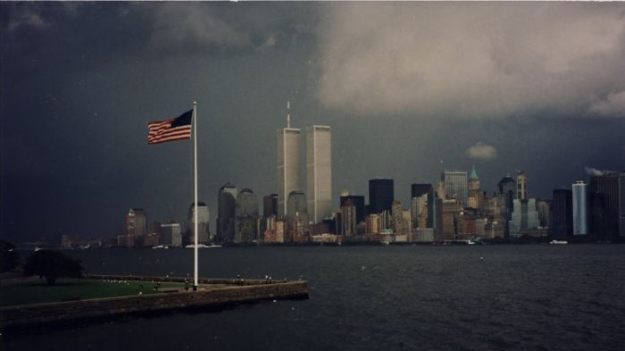 NJSPBA's tweet photo. On September 11, 2001, our country was attacked and we lost thousands of lives, including many of our own officers. They tried to break our spirit, but were met with our nation's strength and resolve.

Today, we remember. 
#NeverForget https://t.co/zXU8QfXeA5