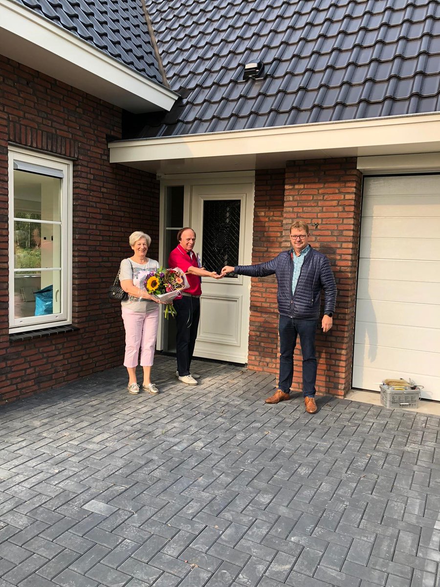 BouwRegeling's tweet photo. - OPLEVERING VRIJSTAANDE WONING -
Vanmorgen waren we in Coevorden voor een oplevering. Het was een succesvolle oplevering met uitermate tevreden klanten! We bedanken onze jongens en onderaannemers voor hun inzet! We wensen de klant veel geluk in hun nieuwe woning. https://t.co/mzC3oItqeo