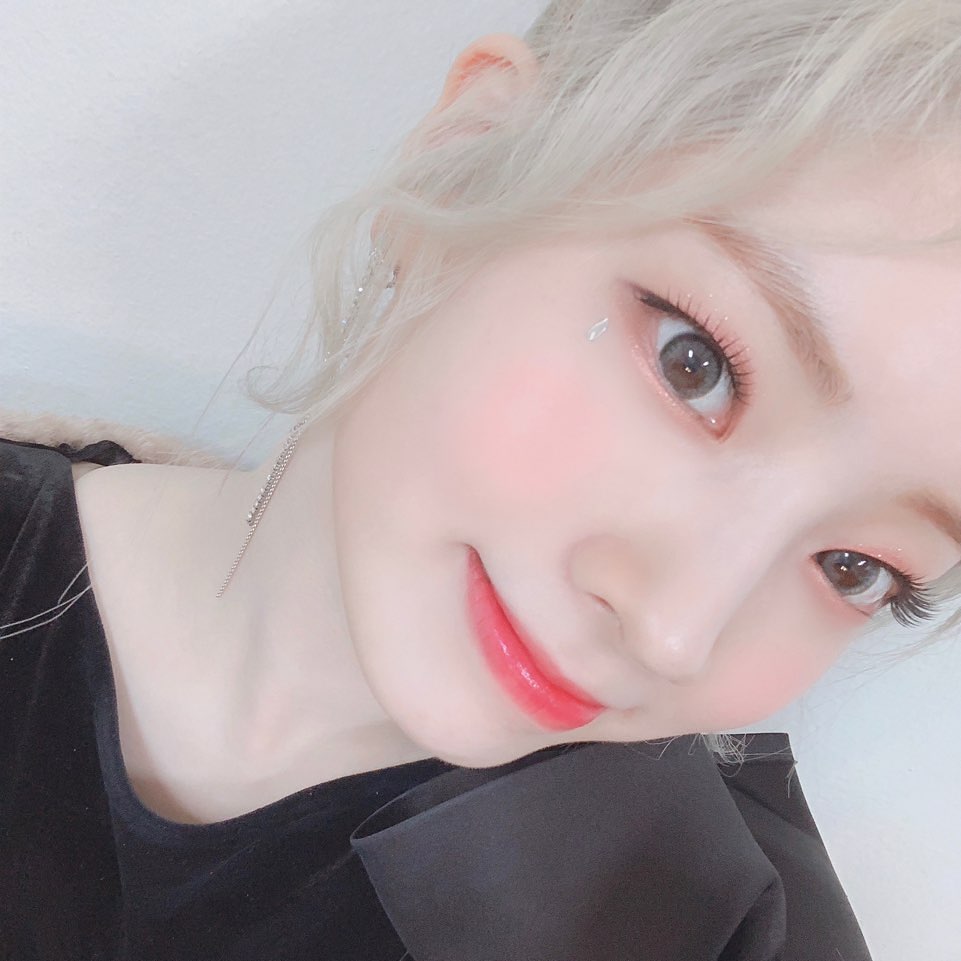 TUWAIFUS's tweet photo. · 🍭 ** ᥲ wᥲıfu ın ᥲ mıllı♡n. . wᥱ'rᥱ @ 𝘁𝘂_𝘄𝗮𝗶𝗳𝘂𝘀 · 歌 › dᥲh's #plᥲчlıst ♡ 

¡Aquí Dah! Hoy vine a recomendarle a WONCE una de las canciones que más me gustan ahora. ¡Adoro a las chicas de BLACK2PINK!

Tᥲgs: @BLACK2PINK_twt https://t.co/PPk3WqyYNM