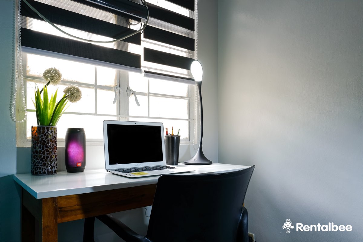 rentalbee's tweet photo. Have a safe shared living with your friends with a comfortable pricetag in this cozy dormtel for 6! Paired with a peaceful neighborhood near Malacañang, with various restaurants nearby - you are sure to enjoy your new home.💯 https://t.co/01eymyxy4M