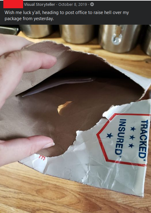 DiceKraken's tweet photo. Aaron over here pretending Kraken didn't use cardboard mailers for their fiasco of a kickstarter. #krakendice https://t.co/NDpOXExXA2