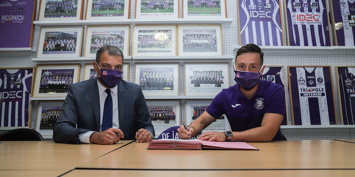 Jtoulousain (@jtoulousain) on Twitter photo Une nouvelle recrue au <a href="/ToulouseFC/">Toulouse FC</a> pour apporter un peu d’expérience
buff.ly/3bPGqRF #JournalToulousain #Mercato <a href="/BDejaegere/">Brecht Dejaegere</a> Une nouvelle recrue au <a href="/ToulouseFC/">Toulouse FC</a> pour apporter un peu d’expérience
buff.ly/3bPGqRF #JournalToulousain #Mercato <a href="/BDejaegere/">Brecht Dejaegere</a>