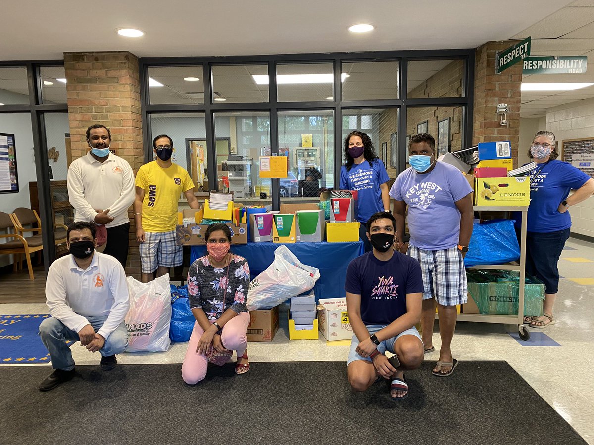 RoyalManorgjps's tweet photo. Thank you for the large school supply donation and for being a part of our Royal Manor family! This will help so many of our kids and families! 💙💛 #theGJPSway #bettertogether https://t.co/SuPorPXed7