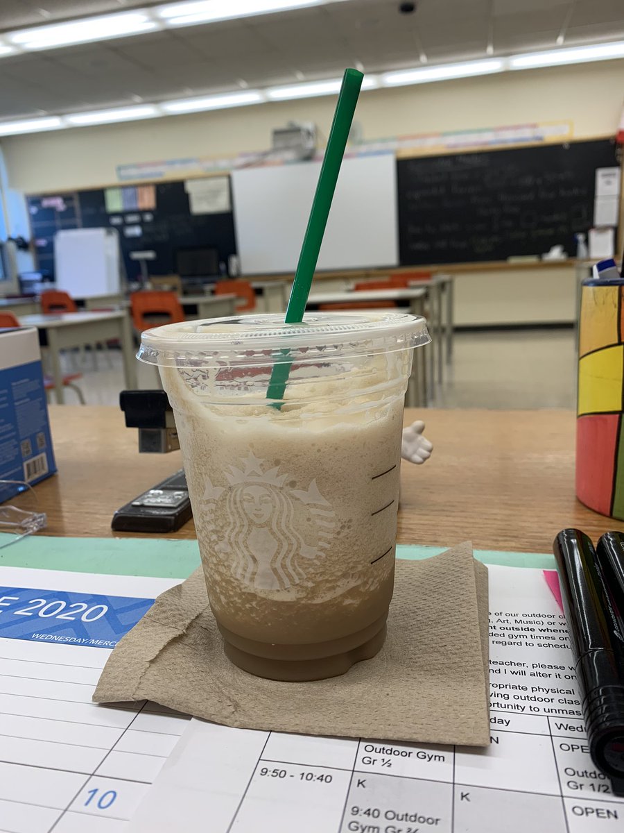 michkat30's tweet photo. Got myself a treat this morning after a successful week 1 @Starbucks #backtoschool🍎 #WeGotThis https://t.co/ySxlW5aetr