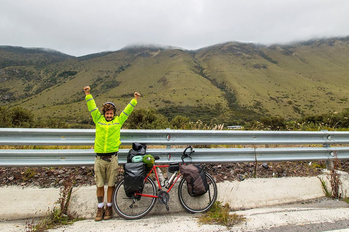 Da 0 a 4100 mt di altitudine in bicicletta, passando la frontiera Colombia-Ecuador.
Il nuovo video su youtube youtu.be/7DC7lbMrqXs
ISCRIVITI
#cicloviaggio #cicloturismo #viaggiare #viaggiinbici