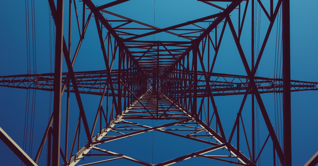 janbrowder's tweet photo. Join @OracleComms and catch this Sept. 22 webinar with @Omdiahq analyst Chantel Cary, who will explain the key role agile Business Support Systems (BSS) have in enabling carriers to monetize their #5G investments. https://t.co/qIEtkf9CRu https://t.co/sSI09uqzMd