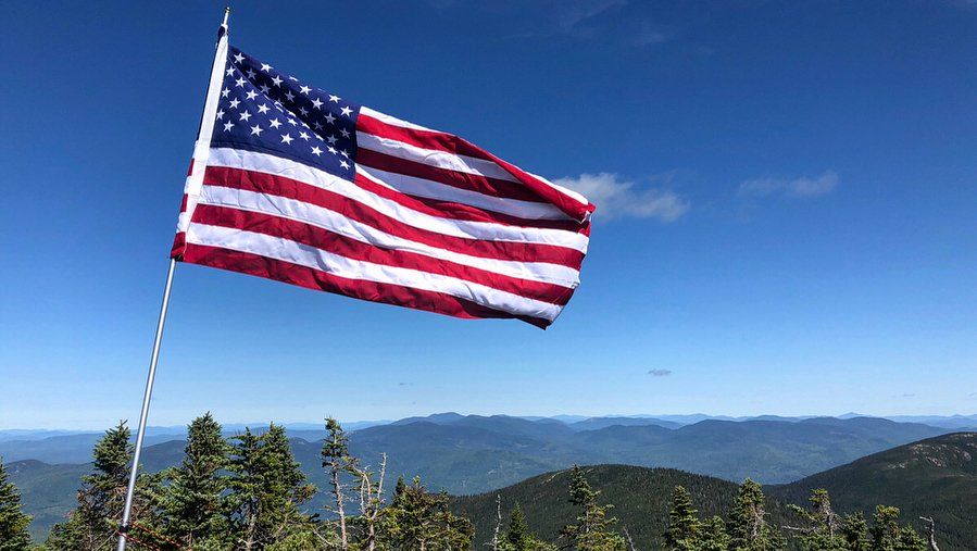 whitemts's tweet photo. Never forget. π·: @dt_ktb (Mt. Moriah) #flagsonthe48 #neverforget #september11 #nh48 https://t.co/C30RcONdfQ