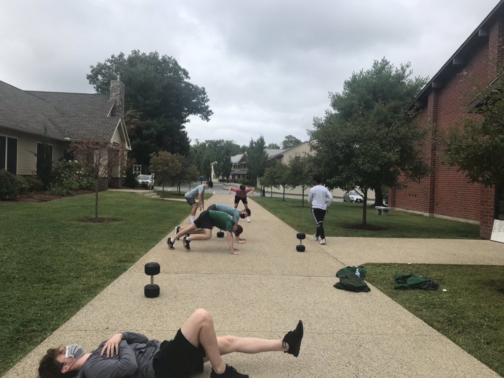 hockey_winch's tweet photo. It’s a great day to get better! @coachmm18 pushing the first set of boys thru a chilly workout. #Development #TrustTheProcess #TheWinchBoys #RollWinch #NoStepsBack https://t.co/JMm2ykg0kX