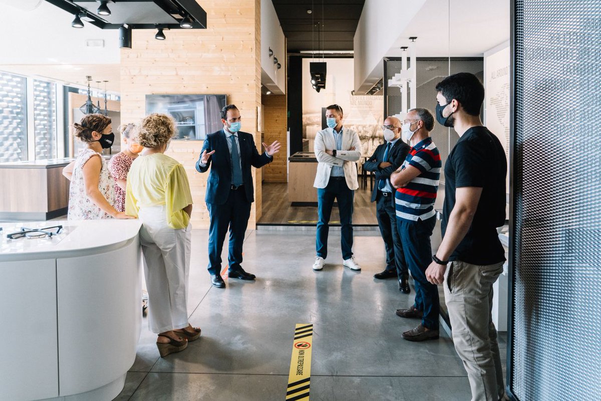 designprisoners's tweet photo. Questa mattina Riccardo Di Stefano, Presidente Giovani Imprenditori #Confindustria, ha visitato #ARANWorld. Per saperne di più: https://t.co/uY1E6mQurS
#Designprisoners https://t.co/PGutpJmIwQ