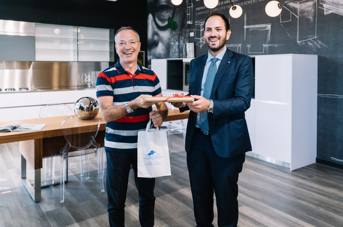 designprisoners's tweet photo. Questa mattina Riccardo Di Stefano, Presidente Giovani Imprenditori #Confindustria, ha visitato #ARANWorld. Per saperne di più: https://t.co/uY1E6mQurS
#Designprisoners https://t.co/PGutpJmIwQ