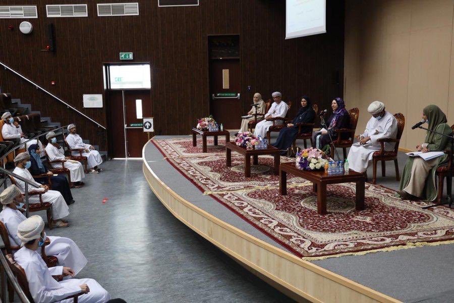 SC_soharuni's tweet photo. جانب من لقاء المجلس الاستشاري مع معالي أ.د رحمة الخروصية وزيرة التعليم العالي والبحث العلمي والابتكار خلال زيارتها لـ #جامعة_صحار ١٠ سبتمبر ٢٠٢٠ @omanmohe https://t.co/RNyY248nyc