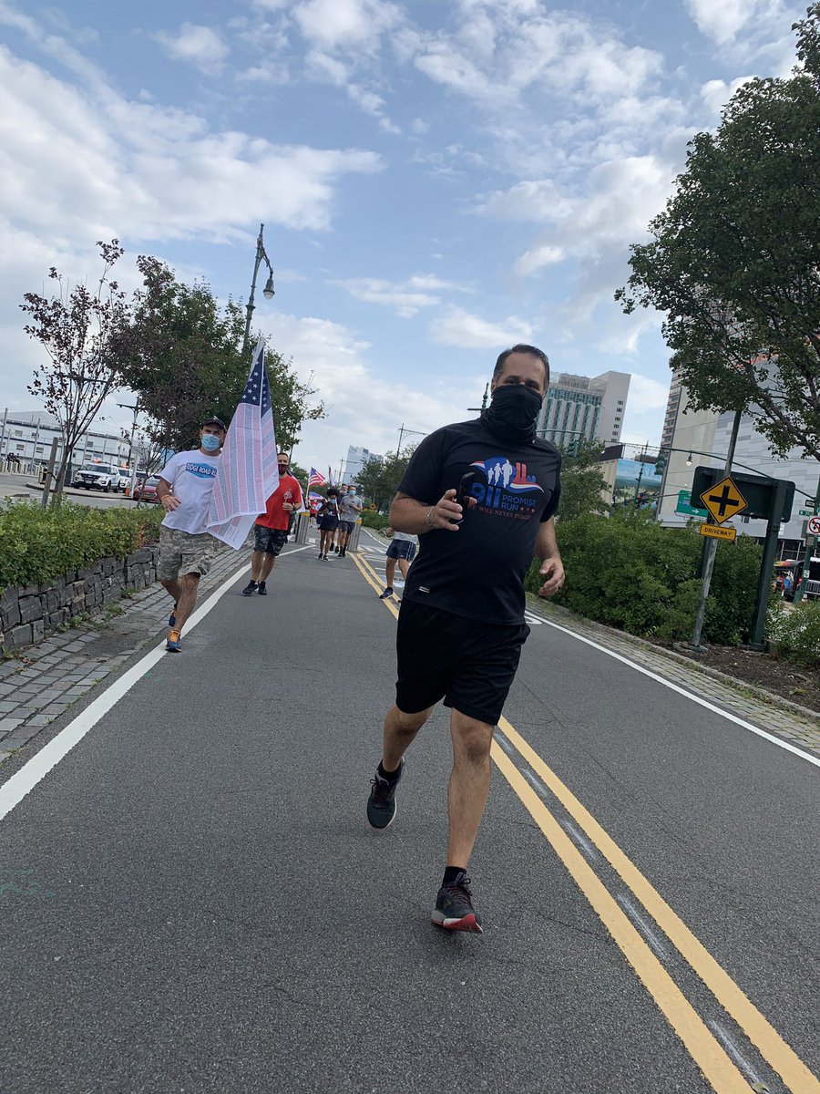 EastUPSers's tweet photo. They are off and running! #UPSwillneverforget https://t.co/MJMMkznbPf