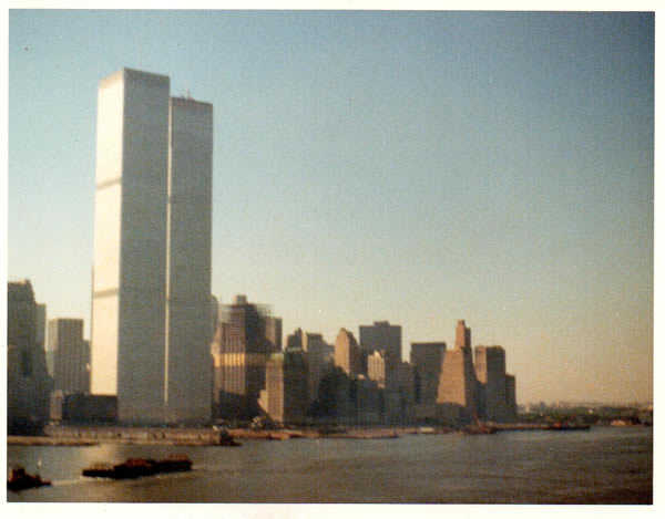 Photo of the Twin Towers, taken by me...

in 1973, from the deck of SS Canberra

#TwinTowers #SSCanberra #NewYork