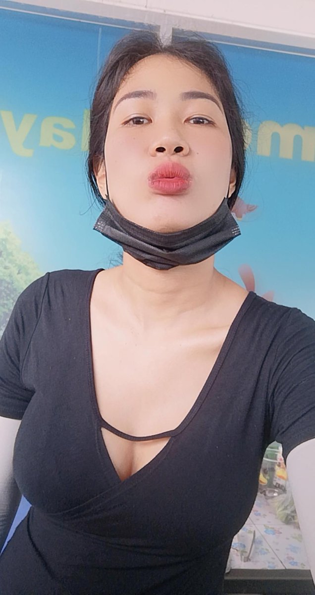 จะอมทุกข์ไปทำไม​ มาให้อมโหน่ยเร็ว🙈
หยอกกกกกกกเด้อ​ #เหนื่อยจัง​ #กอดๆ
#อิ๋วเอง​ #แม่ค้าบ้ากาม #แม่ค้าคนโสด
#โสด​ #คนโสด​ #คนโสด2020