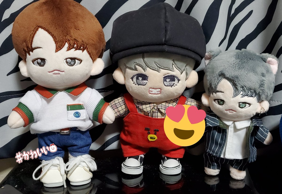 mari_taehyung95's tweet photo. ごめん😭泣いちゃう。
可愛いすぎて…😭
ちゅにくんが到着したよ♥️
ぶぃくんと一緒に📸🙌
お靴はぶぃくんに借りたよ😍
🦊 @healingjun0913 
🐯 @vv_littleV_vv 
ママは幸せです♥️ 
#Tomorrow_X_Together 
#투모로우바이투게더 
#TXT #MOA
#yeonjun #연준 #ヨンジュン #チュニ 
#BTS #ARMY #防弾少年団 https://t.co/2TlbqUknIR