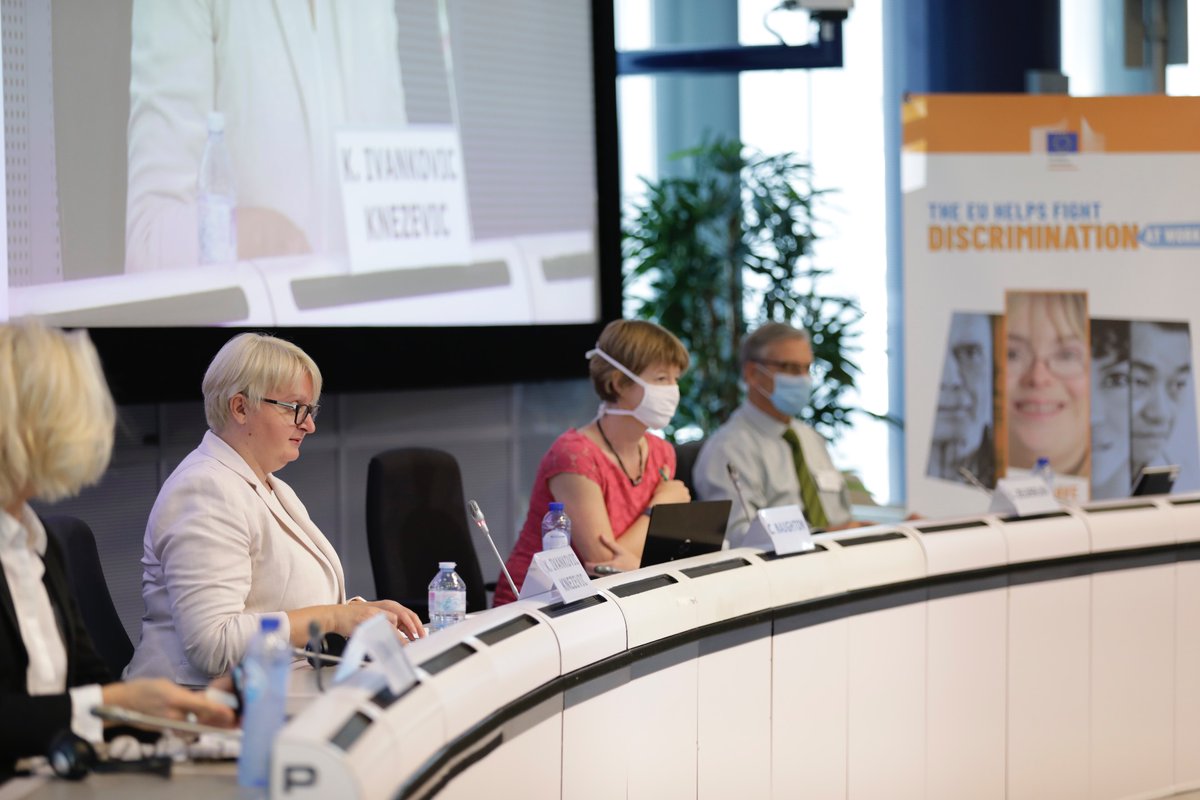 EU_Social's tweet photo. Director at @EU_Social @katarinaik opened the webinar with the introduction of the #EUvsDiscrimination campaign: 

Before the campaign started, about 50% of people didn't know their rights at the workplace. Fighting discrimination at work is one of Commission's major priorities. https://t.co/RkiKRf8vJc
