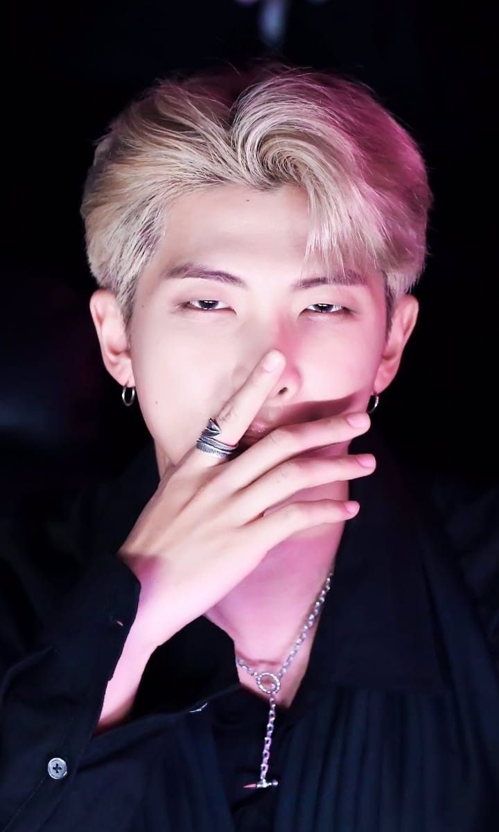 Hai, saya Kim Yamato. Panggil saja Yamato. Yang suka jbjb, mari mutualan dengan saya. Bantu RT ya? 

Mutualan? Follow, pasti saya follback
Fambest? Rep/Dm

#roleplayer #rp #rpw #roleplayerindonesia  #roleplayerkpop #roleplayerworld #fambest