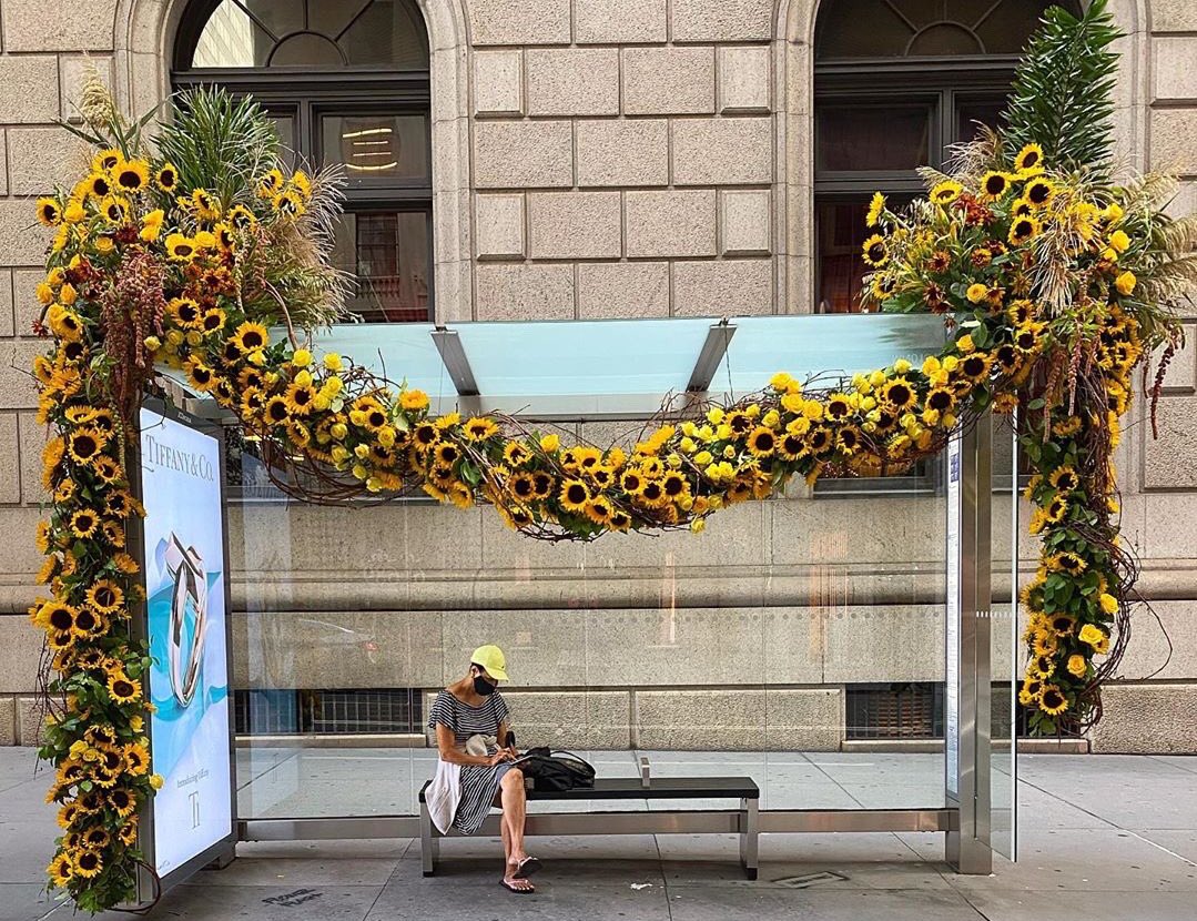 flowermagazine's tweet photo. Today, we remember. This NYC bus stop “draped in giant, happy sunflowers” is one of four #FlowerFlashes that Lewis Miller Design created to commemorate this day for his fellow New Yorkers. Visit his IG profile to see all four.
https://t.co/G1Y971uXAa https://t.co/hTYpQk4iQW
