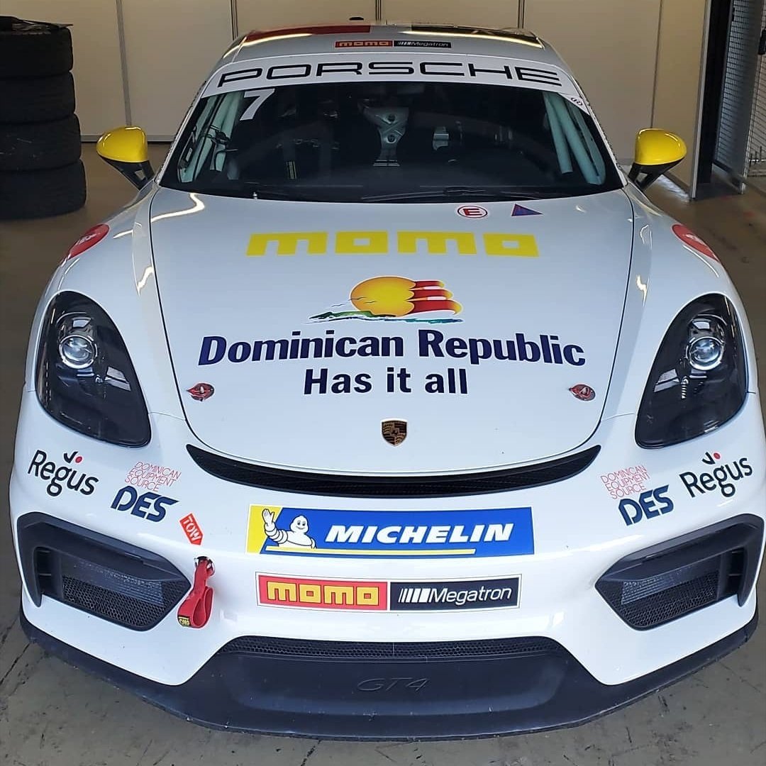 #Automovilismo Hoy estará corriendo en la República Checa la joven promesa del automovilismo dominicano, el jovencito Jimito Llibre dará nuevamente todo por su país. Éxitos para el nuestro 🇩🇴👏🇩🇴 <a href="/nuriapiera/">N Digital</a> @MTurismoRD <a href="/jacintopeynado/">JACINTO PEYNADO</a> <a href="/PorscheSprint/">Porsche Sprint Challenge Central Europe</a> #porsche