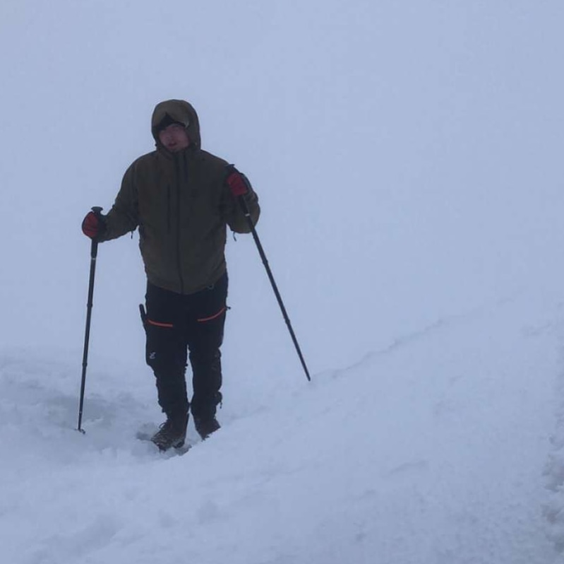 Heres a picture for you at the top of kebnekaise. Sadly it was very windy and snowy so there was barely any vision 😖 2 days later now and I'm still super exhausted 😂