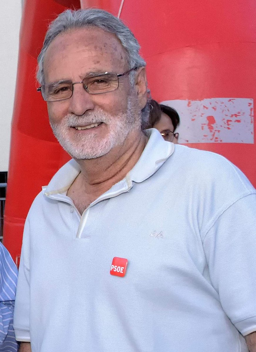 JAReinaGonzalez's tweet photo. Ha fallecido esta tarde Manuel Martínez Dávila. Fue director general de Deportes de la Junta de Extremadura. Aunque parezca un tópico, nos deja un gran tipo. Buen viaje, Manolo. DEP. https://t.co/gtZSuiPhgG