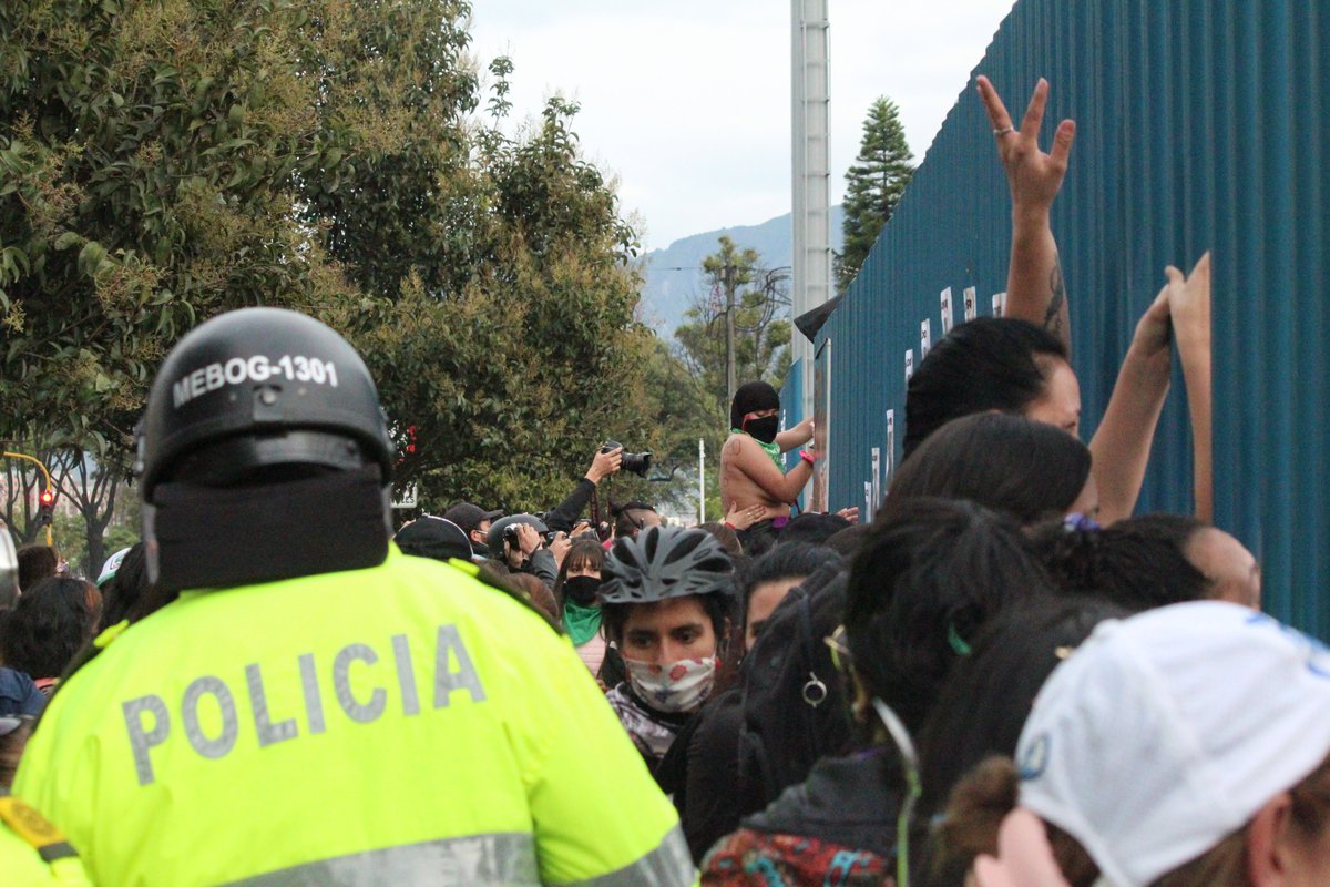 "Killer cops" reads the graffitiTombos is usually what I hear cops referred to, though I also hear "murderers" and "rapists" a lot. My favorite however is "aguacates" (avocados), based on the lime green uniforms national police wearYa vienen los aguacates!!!