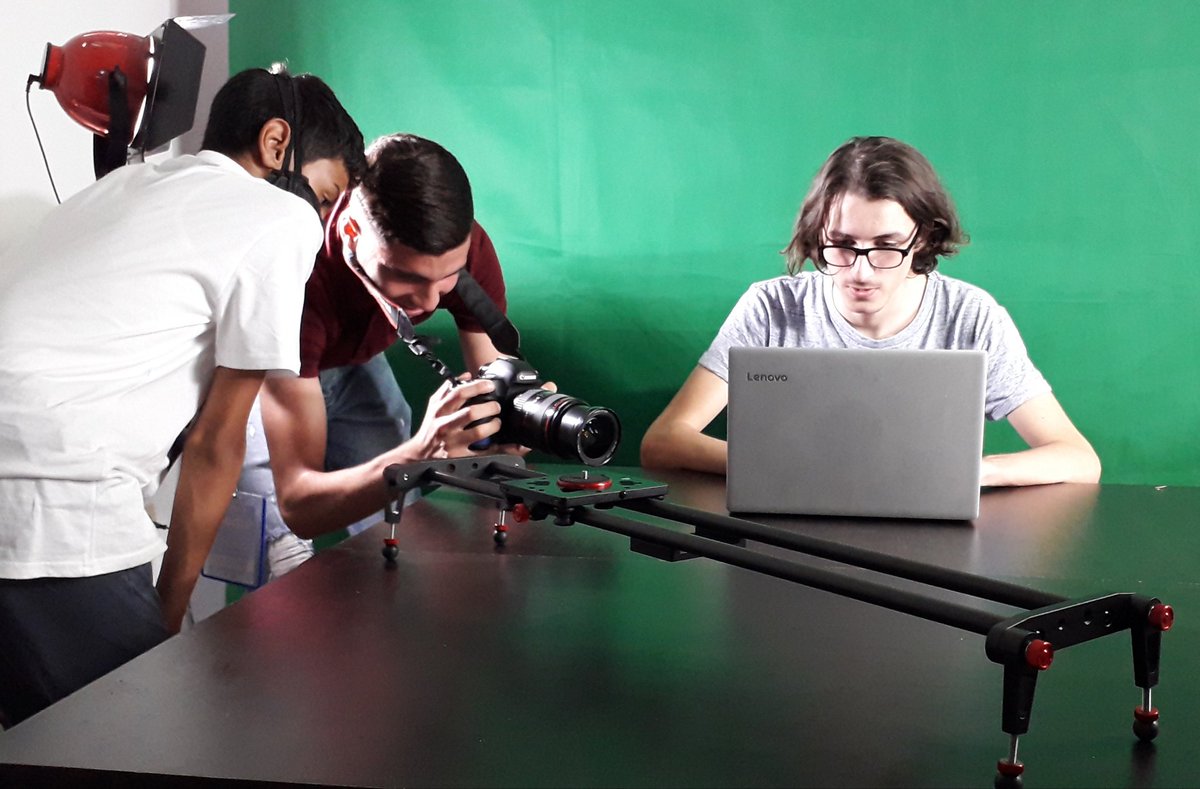 adceoran's tweet photo. Dans cadre de la formation ECHOES qui rentre dans le cadre du projet D_JIL soutenu par @CFImedias  le groupe content marketing est déjà passé à la réalisation.
#ADCE 
#D_JIL https://t.co/L3No7nU5tn