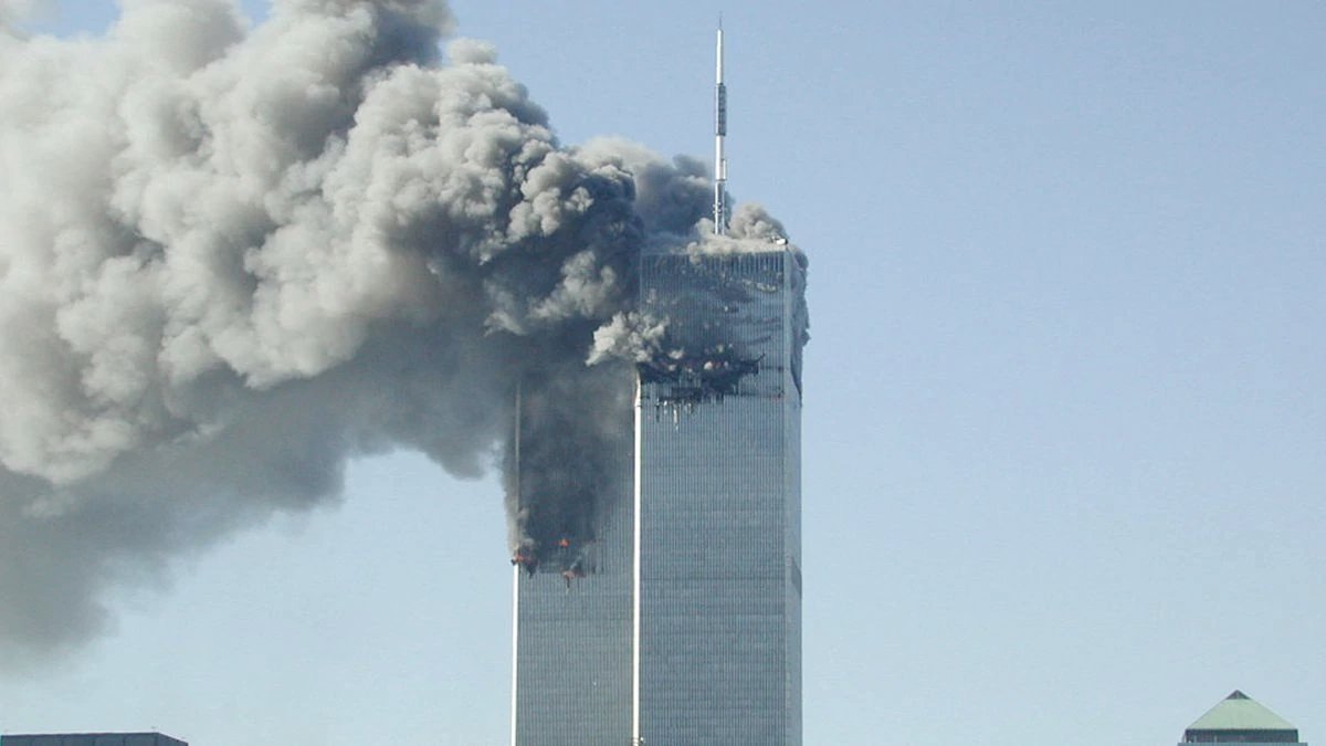 8. But that would end up taking much of the day. In the meantime, some went to the chapel to pray, and after that a good number went to the "living room" of the school, that had a huge big-screen TV. We were transfixed.