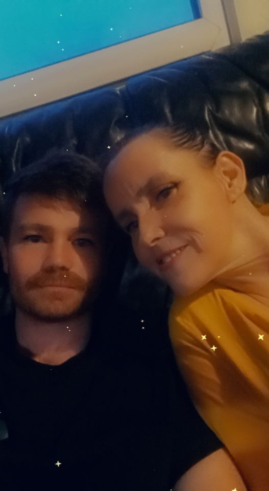 DirtyDuo4's tweet photo. Retweet if you're from the West Midlands (or willing to travel) and horny? Looking for new people to join our sexcapades

#WestMidlands #horny #men #couples #naughty #meetup #sex https://t.co/Jwf46vuEND