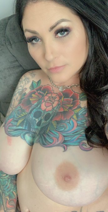 TGIF!!! Love to get to know you on my OF!!! It&rsquo;s 50% off~> $3 for 30 days!!! Join today you sexy 😈  https://t<a href="/tag/retweetplz"class="tags"><span>#retweetplz</span></a>