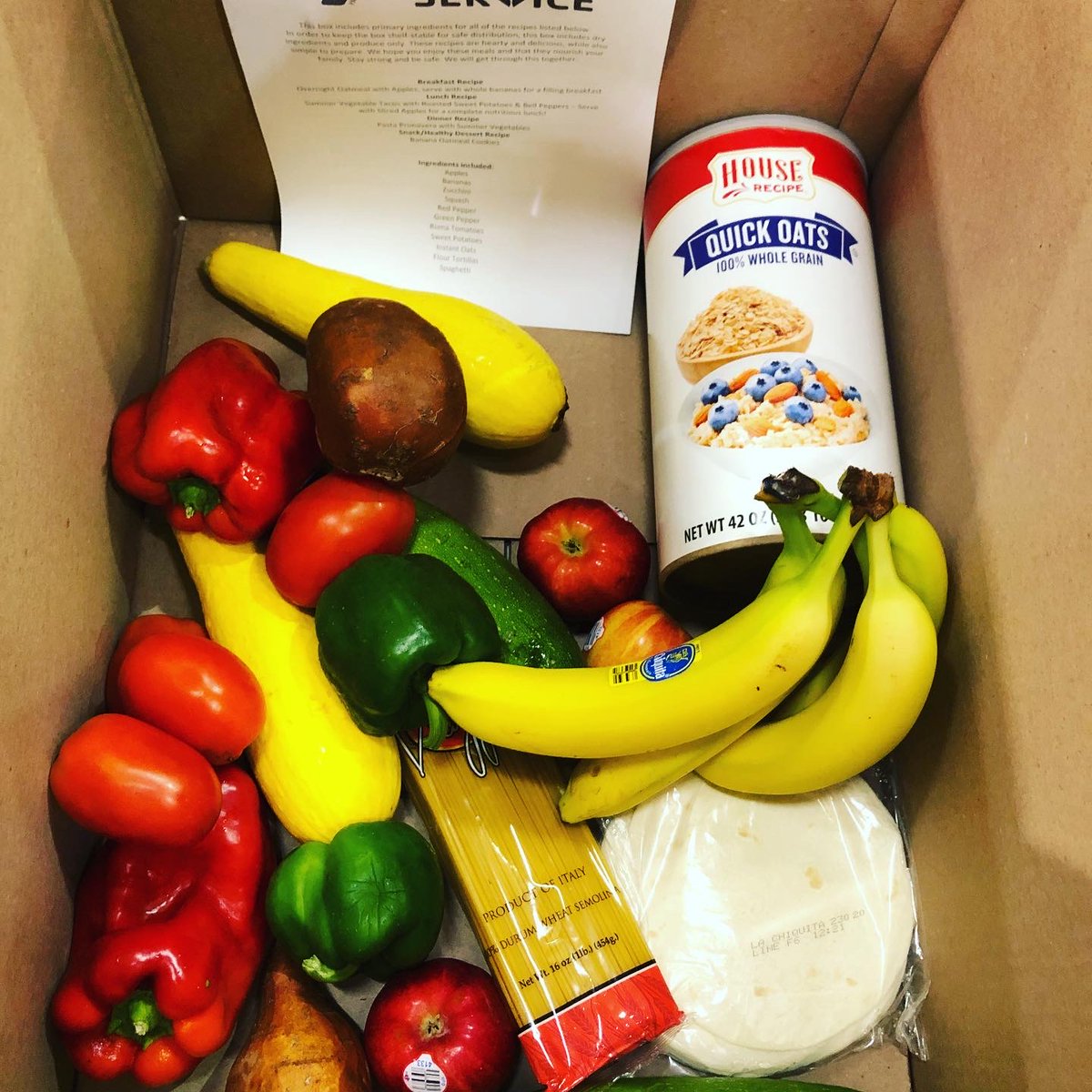 CobbConvention's tweet image. Welcome to the @atlantaymca #DaysofService! It’s wonderful to see so much activity in our exhibit hall, and even better that it’s for a good cause. Volunteers are here packing thousands of food boxes to provide hunger relief in our community.  #cobbgalleria