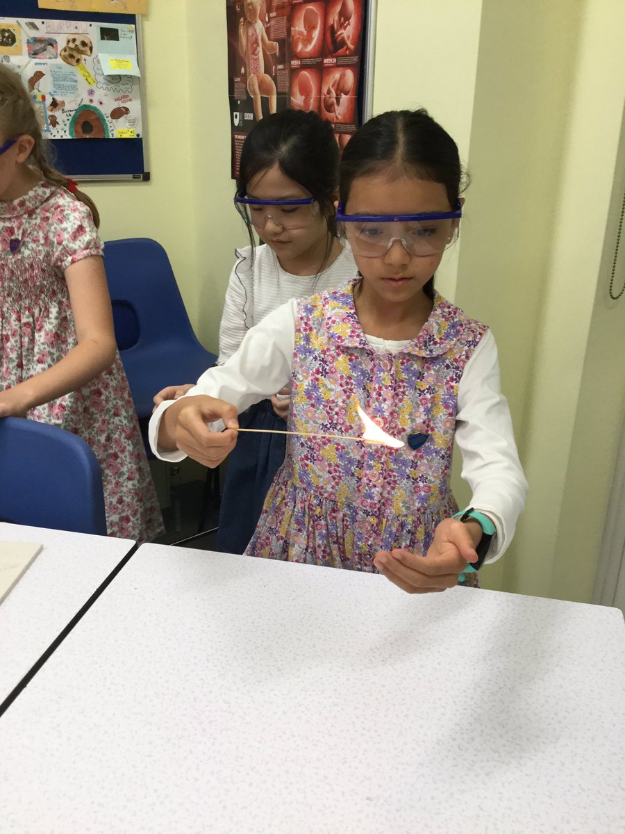 QG_Juniors's tweet photo. Exciting times in III Form this afternoon in their science lesson, lighting Bunsen burners and investigating the different flames. 🔥 @QG_Science #PrimarySTEM https://t.co/B3oGyjn1o3