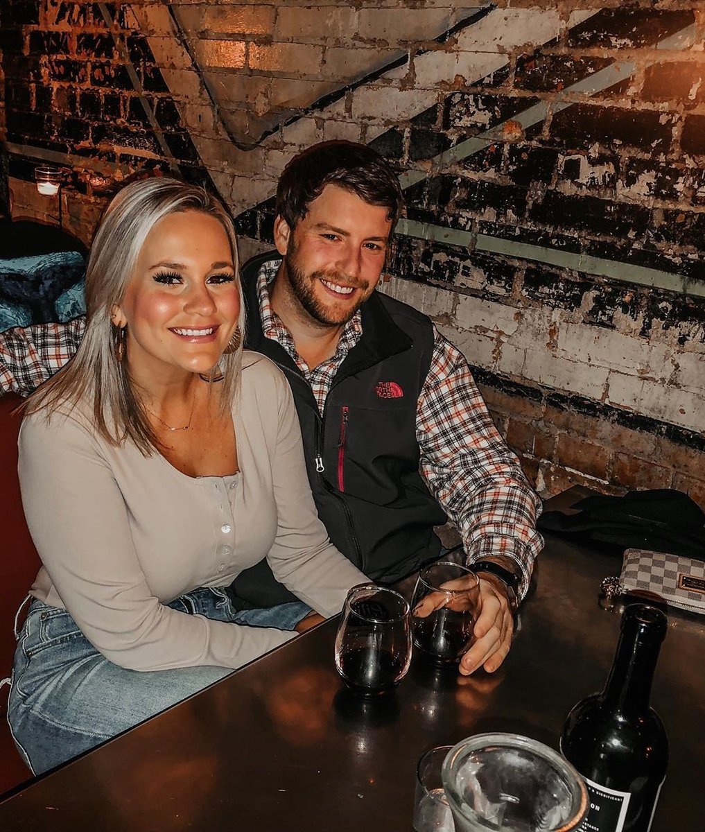 Come in this Friday night with your significant other for dinner, drinks, dessert or all three! We love seeing your friendly faces! Thanks for stopping in @embschaake! 

📷: @embschaake