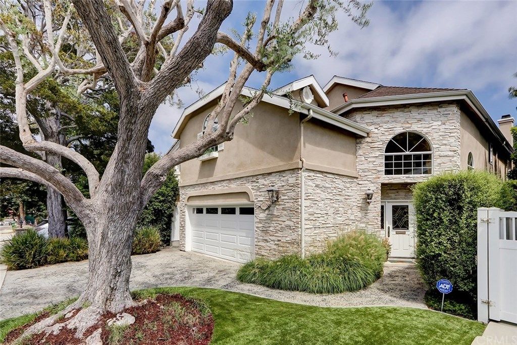 MB_Watcher's tweet image. Mid-90s Tree Section home w/ upgrades at 3400 Maple begins at $2.650M #ManhattanBeach #realestate mbconfidential.com/manhattan-beac…