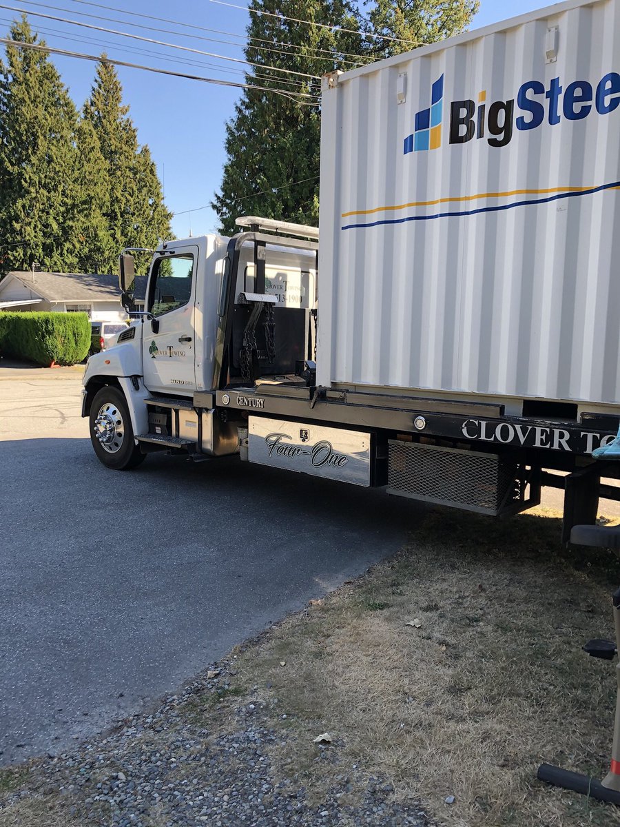 joinnewton's tweet photo. @NEWS1130Weather #bigsteelbox leaving after 30 years in #newton thank you Russ for the mentions https://t.co/XDl5JWULA2