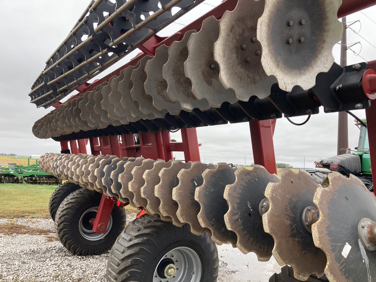 LandCattle's tweet photo. We’re letting this go and moving on to the bigger one. Received late last fall only 500 acres on this . 2019 Norwood Kwik-Till 2500HSD. Priced to move now $81000.DM me if interested . https://t.co/V0b3m2FBKP