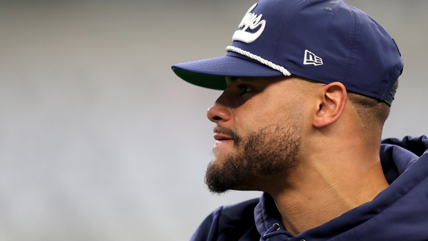 Dak Prescott admirably opened up about his struggles with mental health. 

MORE @ bardown.com/1.1522689