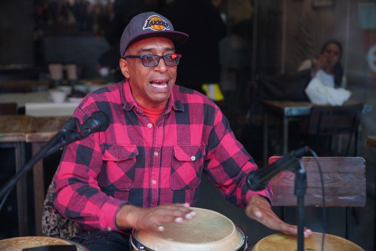 BuskingRed's tweet photo. More Than Words
Community ♥️
.
He drummed and their feet hit the roads in tune...
.
Artist: William Cumberbatch
Location: @rhythmkitchenuk
.
.
.
.
#redlightbusking #busking #culture #venezuela #conga #rumba #rum #rumpunch #drums #percussionist #percussion #walthamstow https://t.co/nyGvzUIZuh