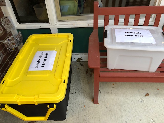 EllisLibraries's tweet image. Curbside pickup is up and running!