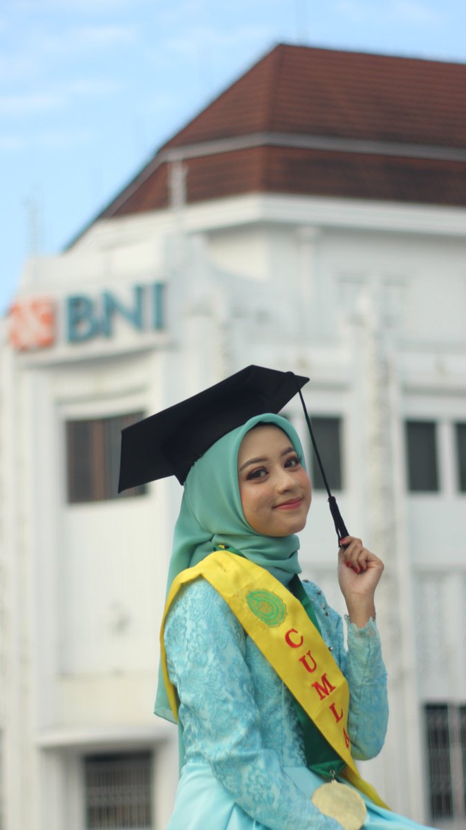 Octavianipp's tweet photo. Masih terharu seneng udah sampe tahap ini tapi juga sedih kok rasanya cepet banget. Can't help falling in love with you Jogja dan seisinya ❣️. Alhamdulillah 

Photographer by @lailafitriyati yang skillnya tida diragukan uwuwuw https://t.co/FKjtgP8t90