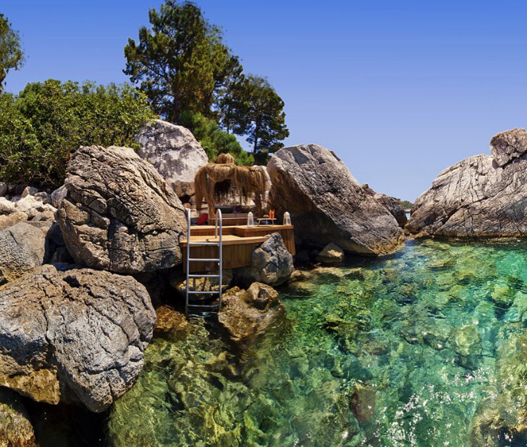 perduehotel's tweet photo. We take privacy to a whole new level 🦋
#perduehotel #secluded #honeymoon #couplegoals #adulthotel #summer #vacation #getaway #romance #paradise #superiorsuite https://t.co/kv7kbQjDV4