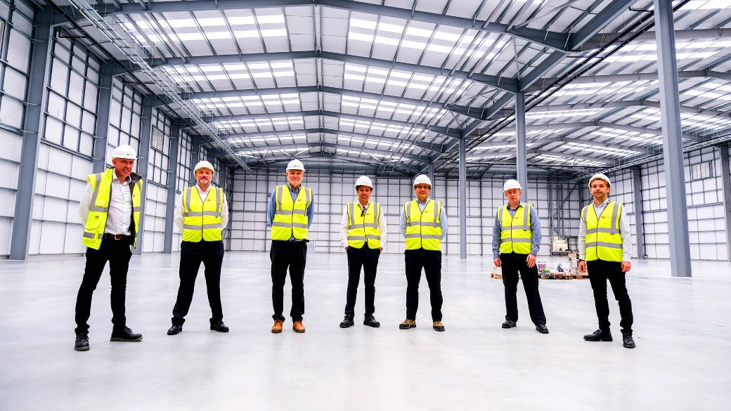 CFUKLimited's tweet photo. Teams from @CFUKLimited,@DPWorldUK & Cross Refrigeration recently joined together for hand over of the brand new ripening facility at London Gateway. Fit out of the interior now progresses for the opening of the facility in 2021
#freshproduce #innovation #compagniefruitiere #CFUK https://t.co/xtjU3obSmk