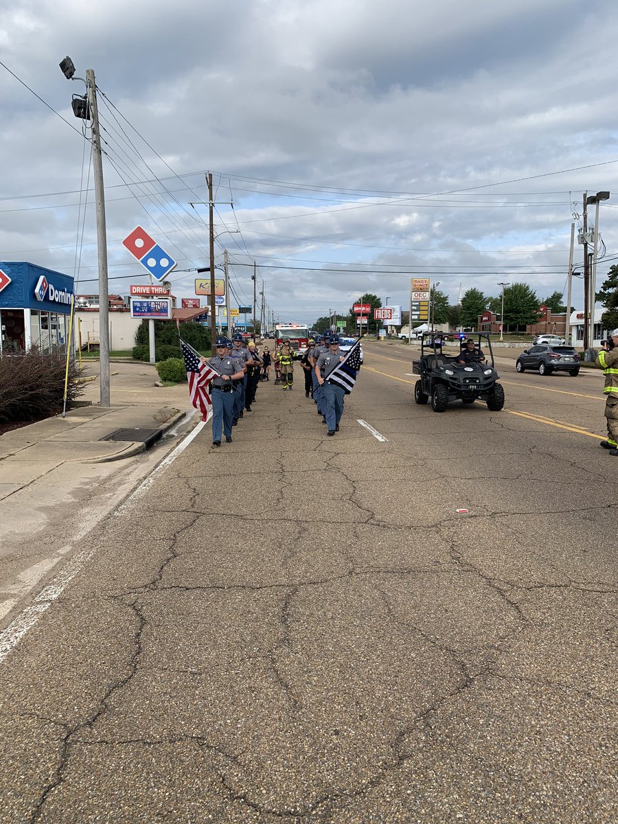 MHPTroopM's tweet photo. @MHPTroopM, McComb PD and the McComb FD began at 8:46 AM this morning and ran .911 of a mile to honor those first responders who gave their lives 19 years ago today. Also honored were LT Troy Morris (MHP), Douglas Glass (ZFD) and Hank Moore (MFD). https://t.co/GnnMSZh2ms