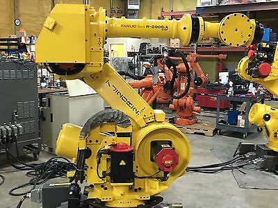 RobotRobotic's tweet image. Fanuc welding Robot, Fanuc R2000iA 210F, ABB Robot, Fanuc R2000, Nachi Robot dlvr.it/RgQPZJ