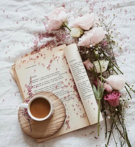 nildaglez21's tweet photo. @julianaleonf Felíz ViErNeS hermosa amiguita!! Que tu día sea de alegrías y de bendiciones🙏😊 cuídate mucho 😷 Juli 😘 #Café☕💚#FeliFinde🍷 https://t.co/tgdHT5ANQb