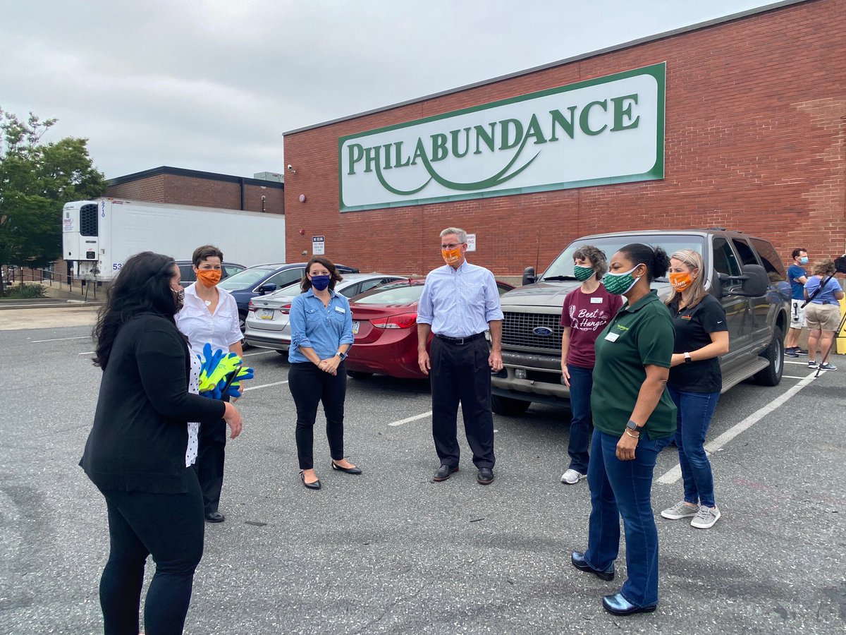 SecretaryMiller's tweet photo. Thank you to @Philabundance for having me today. Now more than ever, organizations like Philabundance are needed to help those facing food insecurity across the commonwealth. Check out the tweet below for ways you can get involved. ⬇️ https://t.co/Y8qyMIySIz