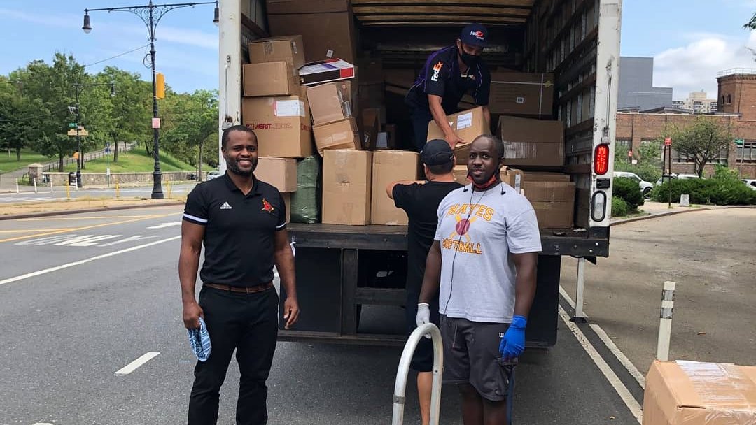 CardinalHayes's tweet image. Through the generosity of friends of the Class of 1975 and sourcing by SeeCompany, our Distance Learning technology partners, Hayes took delivery today of 400 military grade Chromebooks that will be issued to our students.  
UP Hayes and All Its Loyal Men!