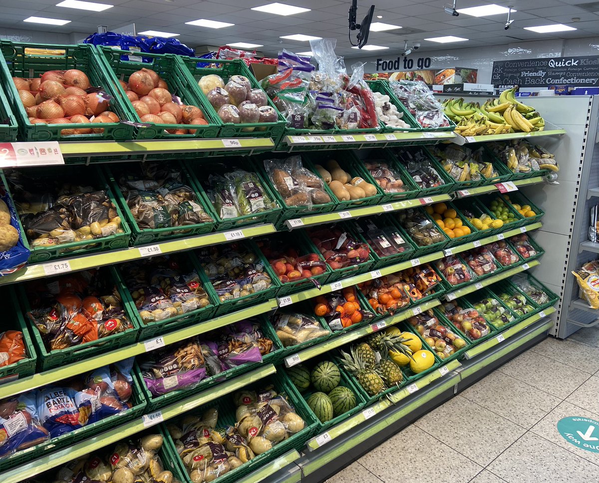 ConnorAtCoop's tweet photo. Strong produce availability today at St John’s Road Cooperative! @spudduane @AMSmith86 @PaulGrove1988 @BenGrove90 https://t.co/YtXDYAqr3N