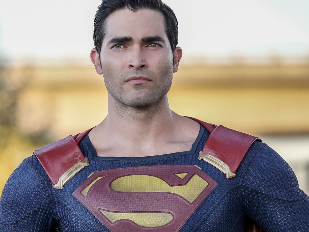 He is the man of steel in the Arrowverse, today we wish Superman aka Tyler Hoechlin a very happy 33rd birthday!!! 