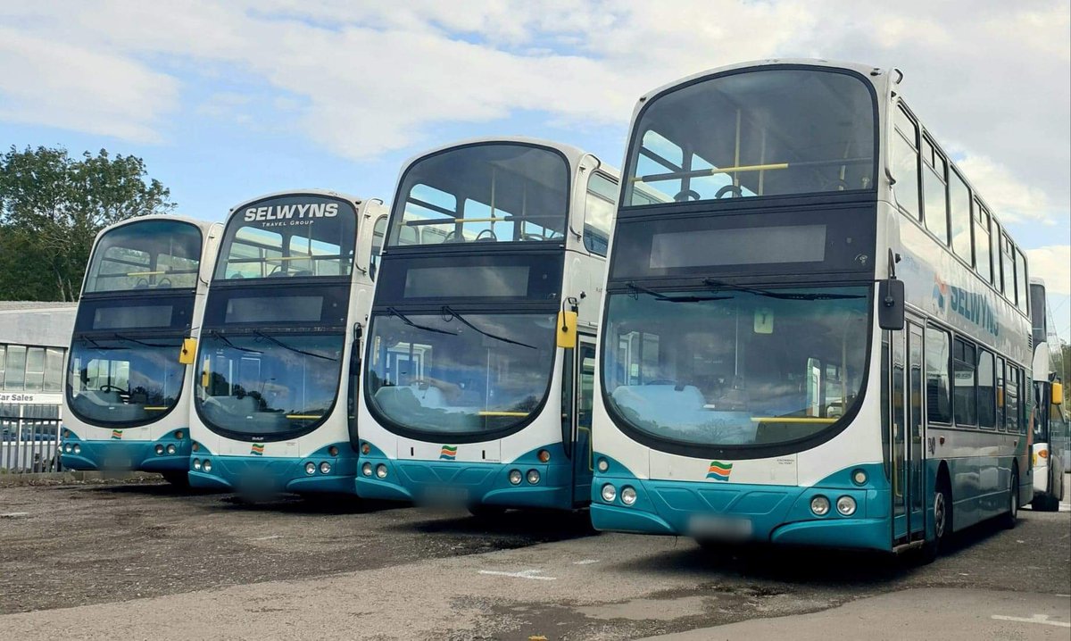 All lined up and ready for another busy week next week! We're loving being back on the road  with our school services 💗🚌

bit.ly/39KGfWK